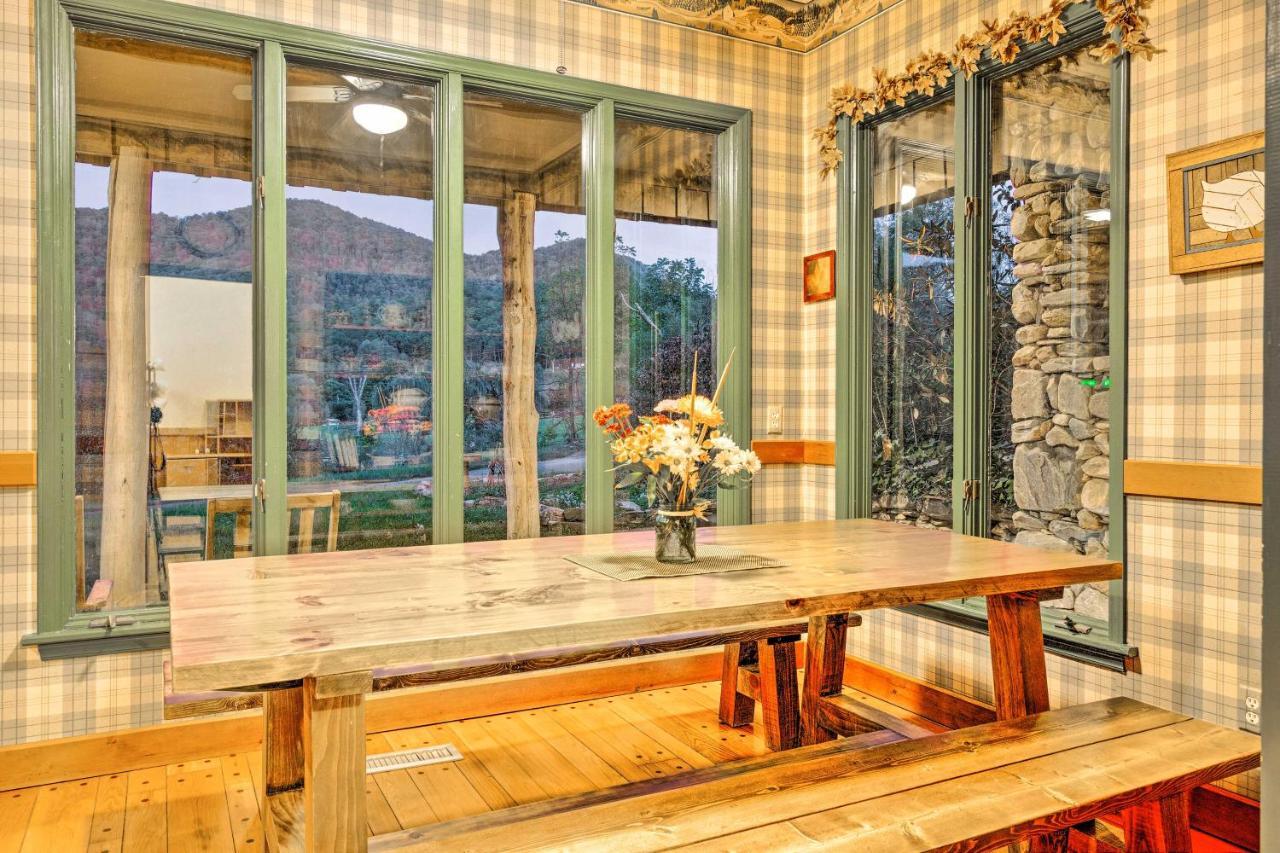 Spacious Cullowhee Lodge With Views And River Access! Extérieur photo