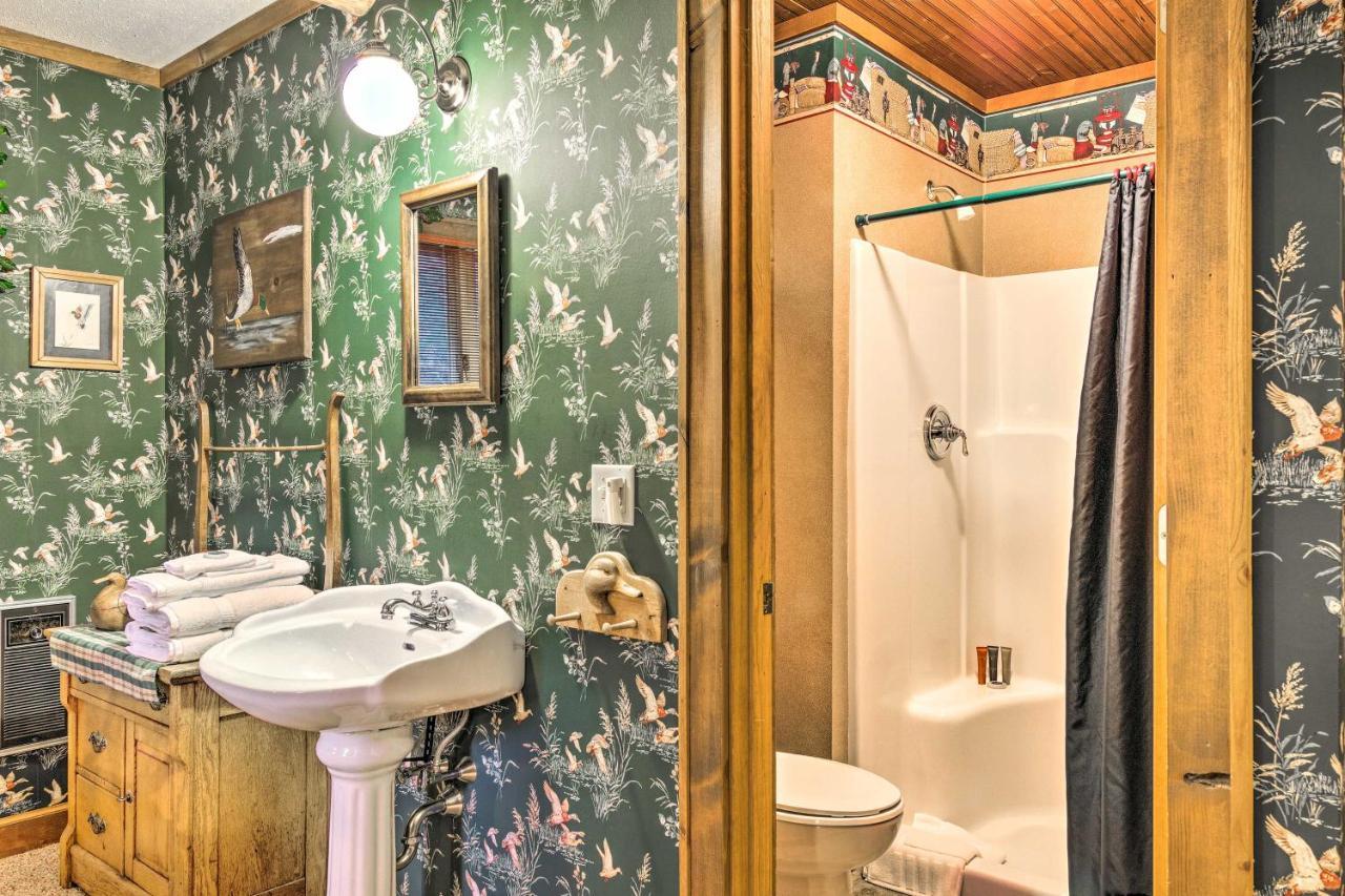 Spacious Cullowhee Lodge With Views And River Access! Extérieur photo